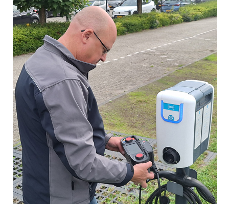 Toepassing Megger MFT-X1 met EVX100 bij EV-laadpunt