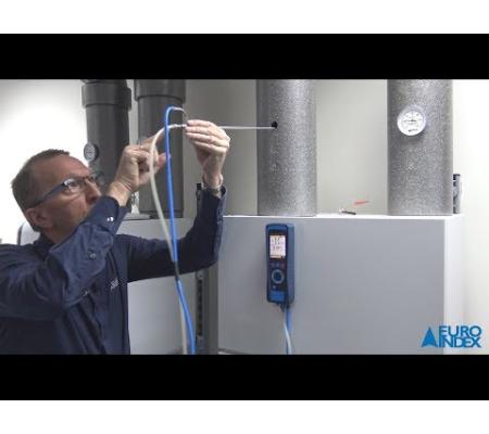 Luchthoeveelheidsmeting bij een warmtepomp installatie met de BLAUWE LIJN Eurolyzer STx